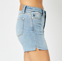 15251 Judy Blue - MR MD Cut Off Short