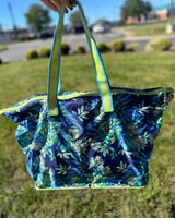 Packable Tote - The Hottest Spot (Navy)