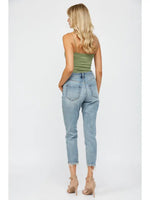 super high rise mom jeans, women’s mom jeans, stretch mom jeans, cropped mom jeans, boutique denim, everyday women’s jeans, Sweet Southern Charm denim