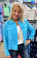 Lulu-B Linen Travel Jacket – lightweight, washable linen with chest pockets & a flattering fit. Perfect for layering.