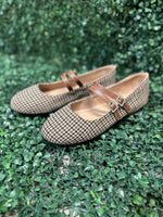 Featuring two sleek buckled straps across the foot, these stylish flats offer a secure fit and a touch of edge. The soft faux leather upper and lightly cushioned insole keep your feet comfy all day