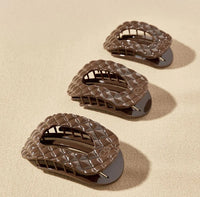 Quilted Flat Round Clip - Truly Taupe