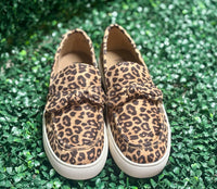 Step into chic comfort with the Corkys Why Knot Leopard Print Slip-On Shoes. Featuring a bold leopard print design, these stylish slip-ons are the perfect mix of comfort and fashion. Designed with a 1" heel and 0.75" platform, they provide just the right lift while keeping you comfortable all day. The closed-toe design makes them ideal for cool-weather wear, while the easy slip-on style ensures convenience. Pair them with jeans, leggings, or casual dresses for a trendy everyday look.