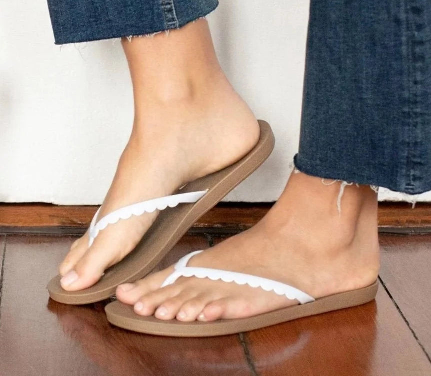 Bristol Flip Flops Salt/Toffee Sweet Southern Charm