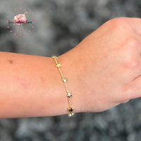 Sierra Star Delicate Chain Bracelet in Gold Metal