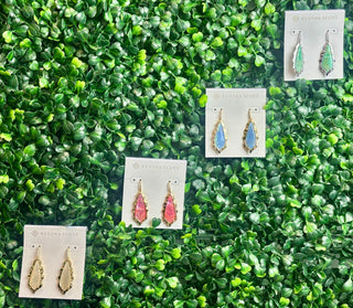 Adriana Scallop Frame Gold Earrings Natural Mother of Pearl