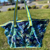 Packable Tote - The Hottest Spot (Navy)