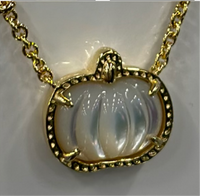 Ivory Pumpkin Short Pendant Necklace - Ivory Mother of Pearl
