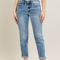 Mid-Rise Bleach Wash Boyfriend Jean