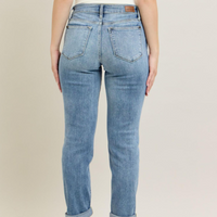 Mid-Rise Bleach Wash Boyfriend Jean