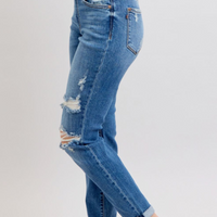 Judy Blue Mid-Rise Vintage Wash Boyfriend Fit W/ Destroy 82663