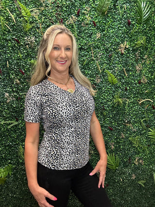 V-Neck Short Sleeve Top - LPNU