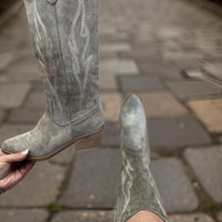 Headliner Boot - Light Grey Faux Suede