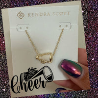 Cheer Gold Short Pendant Necklace in White Mother-of-Pearl
