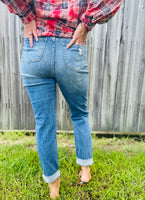 High-Rise Destroy Cuffed Boyfriend Jean
