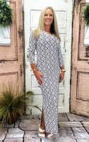 V-Neck 3/4 Sleeve Maxi Dress - DGBW
