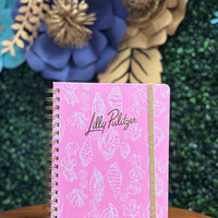 Lilly Pulitzer - Large 17 Month Agenda - Rousseau Pink Cute as Shell