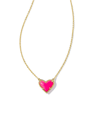 Brand | Kendra Scott
Style | Ari Heart pendant necklace with an asymmetrical heart design
Material | Neon Pink Magnesite
Finish | Gold tone
Chain Length | 15 inches with a 2-inch extender
Pendant Size | 0.49 inches long x 0.57 inches wide