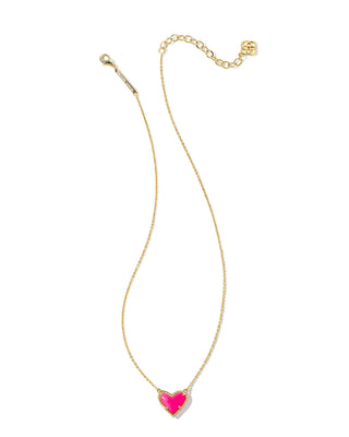 Brand | Kendra Scott
Style | Ari Heart pendant necklace with an asymmetrical heart design
Material | Neon Pink Magnesite
Finish | Gold tone
Chain Length | 15 inches with a 2-inch extender
Pendant Size | 0.49 inches long x 0.57 inches wide