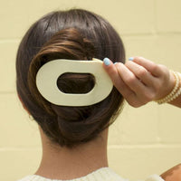 Flat Round Clip - Butter Yellow