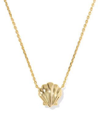Kendra Scott Brynne Shell Gold Short Pendant Necklace with textured shell-shaped pendant and signature hoofprint detailing on a gold chain. Kendra Scott shell necklace, gold shell pendant necklace, coastal jewelry, beach-inspired necklace, layered gold necklace, women’s gold jewelry, summer jewelry staple, Sweet Southern Charm jewelry, Kendra Scott authorized retailer