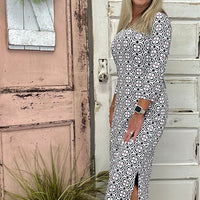 V-Neck 3/4 Sleeve Maxi Dress - DGBW