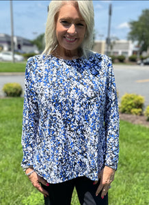 Scoop Neck Two Pocket Top - VIBK