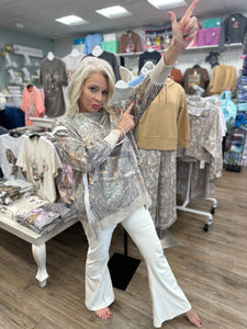 "Women’s camo crew neck sweatshirt with drop shoulders and side slit detail"