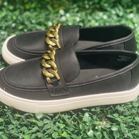 Step up your shoe game with the Corkys Chain Reaction Loafers! Featuring a sleek silhouette and a standout chain detail, these loafers add instant edge and sophistication to any outfit. Crafted with high-quality materials, they deliver comfort and durability for all-day wear. Whether for work, casual outings, or special occasions, these loafers are a versatile must-have for your wardrobe.
