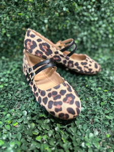 Featuring two sleek buckled straps across the foot, these stylish flats offer a secure fit and a touch of edge. The soft faux leather upper and lightly cushioned insole keep your feet comfy all day