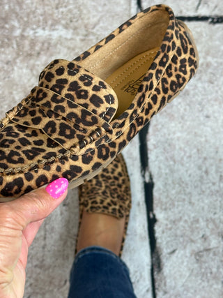 Penny for Your Thoughts - Leopard
moccasin loafer in a bold leopard print