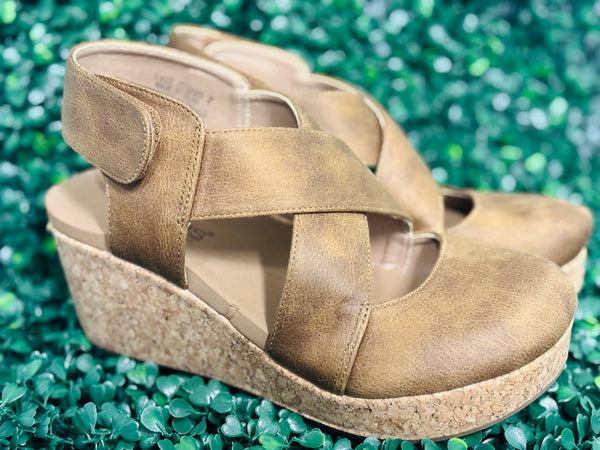 Step Up Your Style with Corky's Case Closed Wedges

Elevate your everyday look with the Corky's Case Closed Shoes. These chic wedges feature a convenient Velcro strap for an adjustable fit and all-day comfort. Crafted in a sophisticated camel faux suede, the crossover strap detail adds a stylish, modern twist that stands out.

✨ Perfect for any occasion—casual to dressy!
👣 Heel Height: 2.5