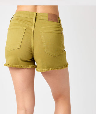 150287 Judy Blue - Mid Rise Garment Dyed Fray Hem Shorts - Green