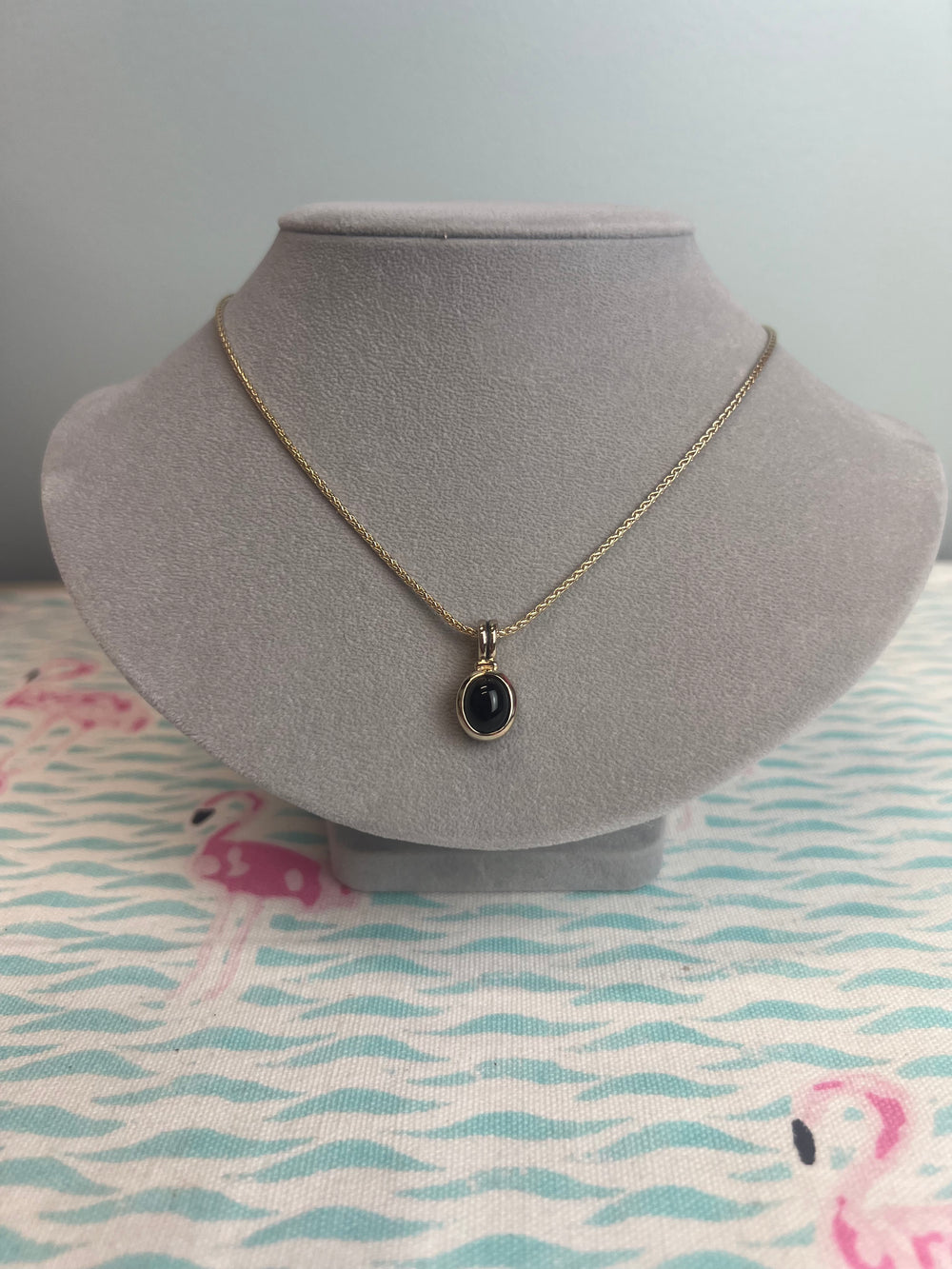 K5701-G503 Black Onyx Oval Drop Necklace Gold