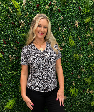 V-Neck Short Sleeve Top - LPNU