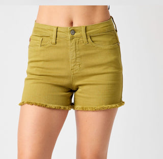 150287 Judy Blue - Mid Rise Garment Dyed Fray Hem Shorts - Green