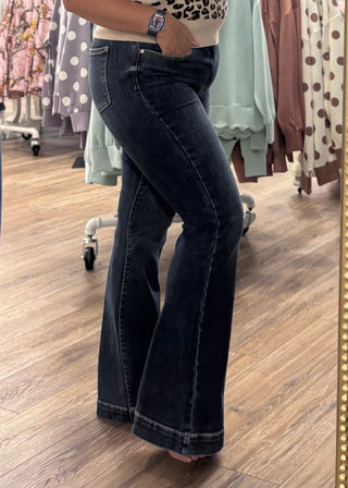 Judy Blue High-Rise Petite Trouser Flare