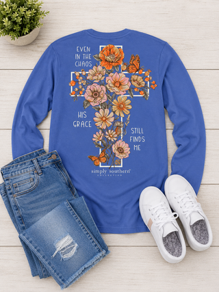 Brand | Simply Southern
Style | Long Sleeve Graphic Tee
Graphic | Floral cross with monarch butterflies and "Even In The Chaos His Grace Still Finds Me" saying
Color | Bali Blue
Neckline | Crew neck
Sleeve | Long sleeve
Fit | Relaxed, true-to-size
Sizes Available | S, M, L, XL, XXL
Care | Machine wash cold, tumble dry low