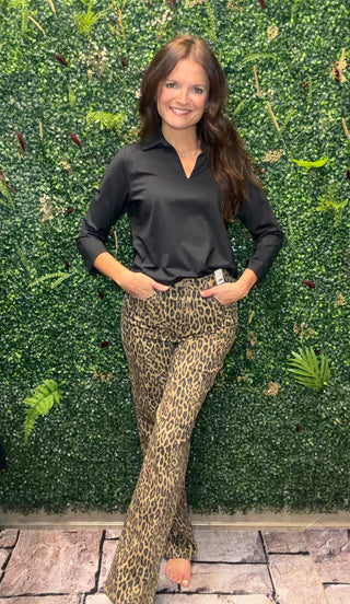 Style | Kimberly classic straight-leg jean
Print | Leopard
Rise | High rise with an 11 1/2-inch front rise
Tummy Control | Integrated panel designed to smooth and support at the waist
Silhouette | Straight-through leg
Inseam | 32 inches
Leg Opening | 17 1/2 inches
