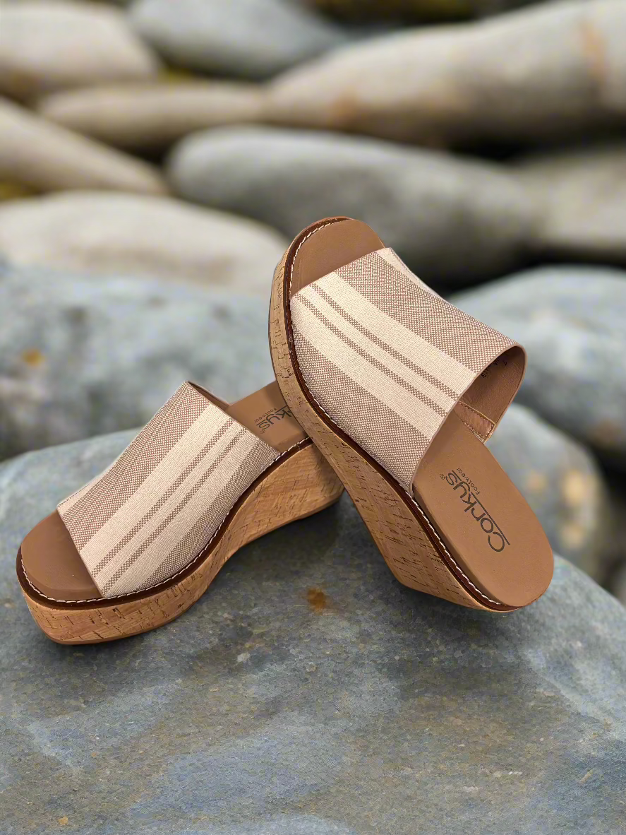 Mugshot Wedge - Tan Natural Stripe