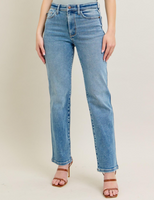 Our High-Rise Vintage Straight jeans blend comfort & style, crafted with cotton, PE, rayon, T400 & spandex. 10.5" rise, 30.5" inseam—timeless & flattering!
Judy Blue 
Vintage Straight Jean
