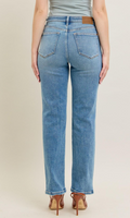 Our High-Rise Vintage Straight jeans blend comfort & style, crafted with cotton, PE, rayon, T400 & spandex. 10.5" rise, 30.5" inseam—timeless & flattering!
Judy Blue 
Vintage Straight Jean
