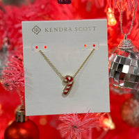 What’s sweet, chic, and full of holiday spirit? The Candy Cane Gold Short Pendant Necklace in Ivory Mother-of-Pearl, of course! We reimagined the sweet of the season with red, enamel-striped ivory mother-of-pearl, creating a playful pendant you’ll show off all winter long.