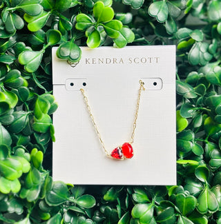 Classic, meaningful, and effortlessly chic, the Tatum Gold Short Pendant Necklace brings a modern twist to the timeless toi et moi (“you and me”) style. Featuring Kendra Scott’s iconic Elisa silhouette paired with a stunning trillion-cut stone. 
Details:
19" chain with 3" extender
0.61"L x 0.36"W pendant
Gold-tone finish
Ideal for layering or everyday wear

