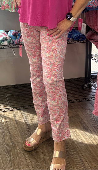 Your go-to pants for every kind of day. Crafted from sun-protective, lightweight, and breathable material, these pants keep you cool and comfortable whether you're out exploring, lounging, or running errands in style.