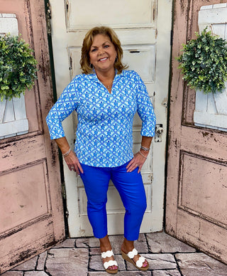 Lulu-B Bangladine pull-on capris with contemporary fit, lightweight structured stretch fabric, comfortable travel-friendly capri pants for spring and summer wear, casual to polished styling.