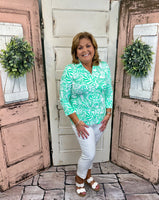 Lulu-B Bangladine pull-on capris with contemporary fit, lightweight structured stretch fabric, comfortable travel-friendly capri pants for spring and summer wear, casual to polished styling.
