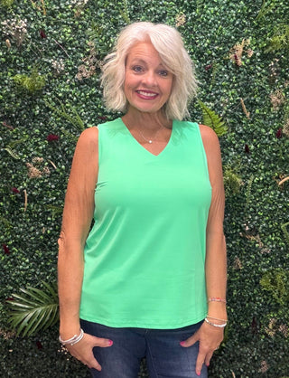 Sleeveless V-Neck Tank - KGCL
kelly green sleeveless V-neck tank