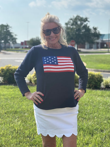 Lulu-B Sweater - Navy Flag
Stay cozy and stylish in this crewneck sweater crafted from a soft 55% acrylic and 45% cotton blend. Features a classic fit and a 25.5