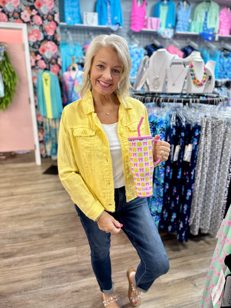 Lulu-B Linen Travel Jacket – lightweight, washable linen with chest pockets & a flattering fit. Perfect for layering. 